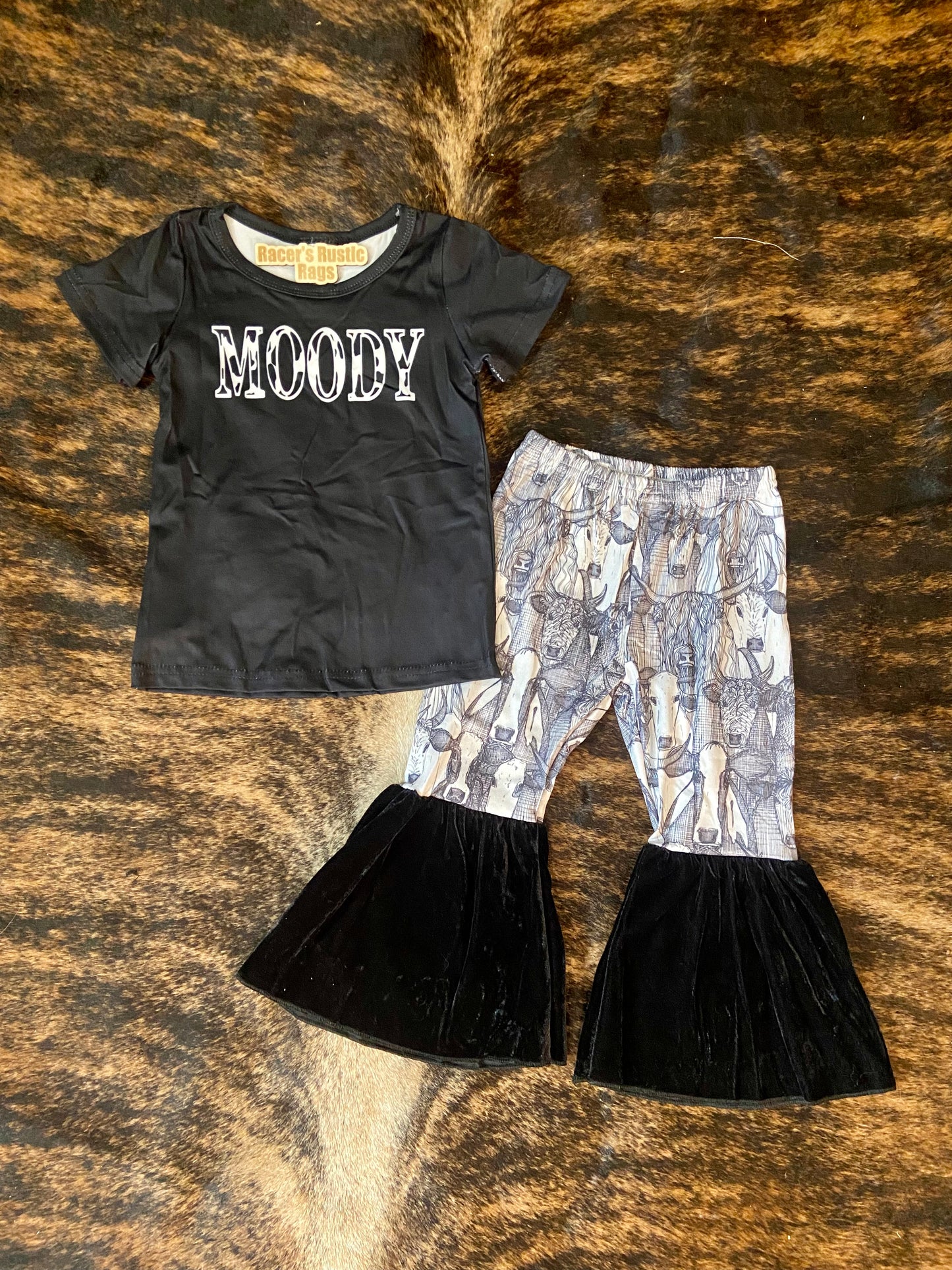 MOODY velvet bell set